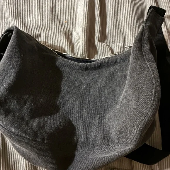 BAGGU Denim Medium Crescent Bag - Picture 3 of 9